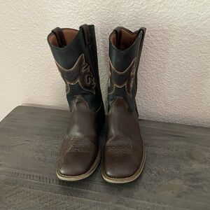 Austin Trading Co. Brown and Black Western Cowboy Boots